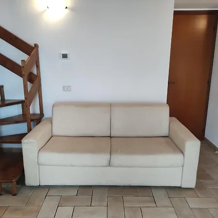 Сasa de vacaciones Oasi Delle Querce Casa Nel Bosco Vista E Comfort A Monte Isola